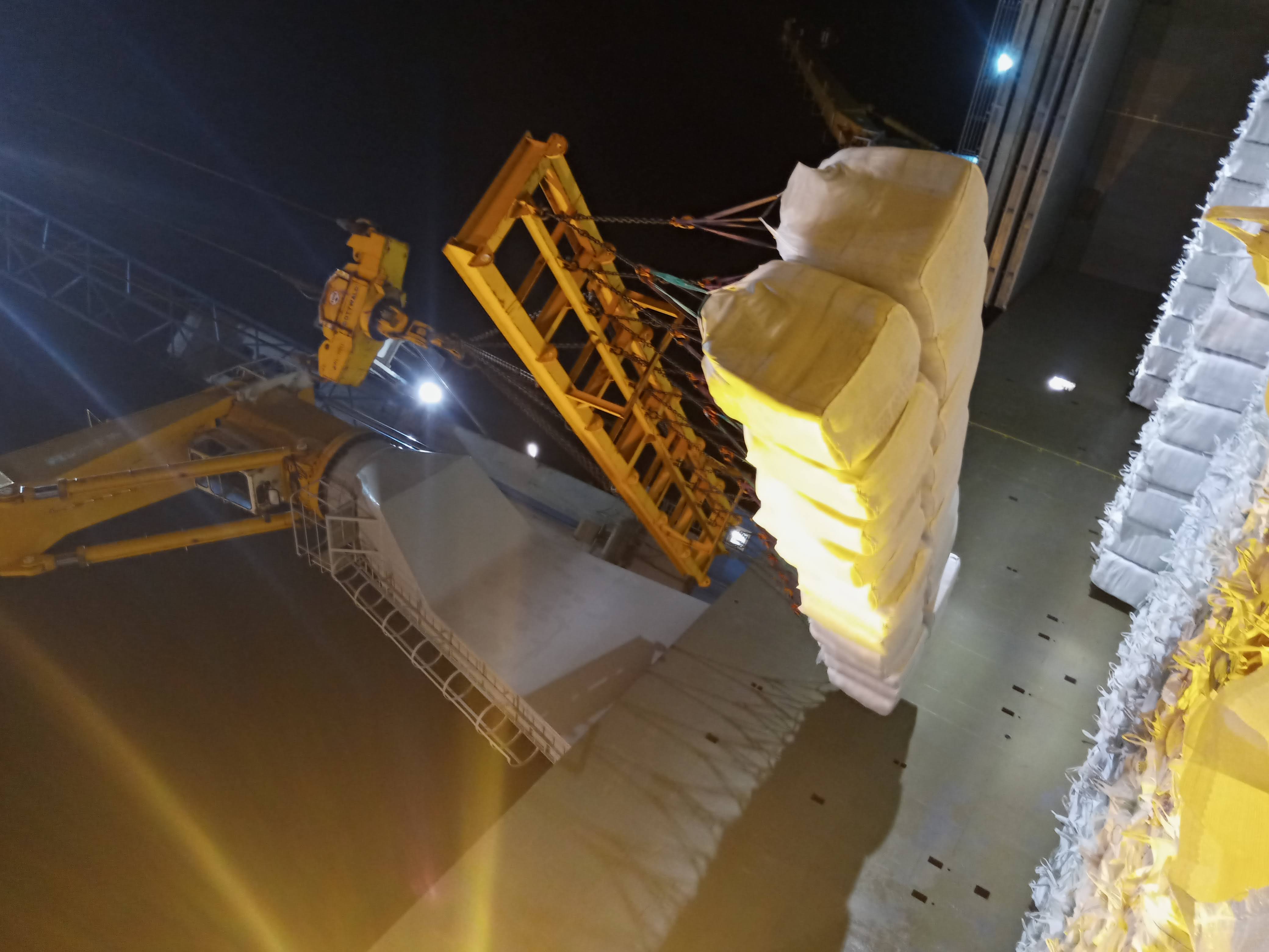 Big Bags sendo movimentados